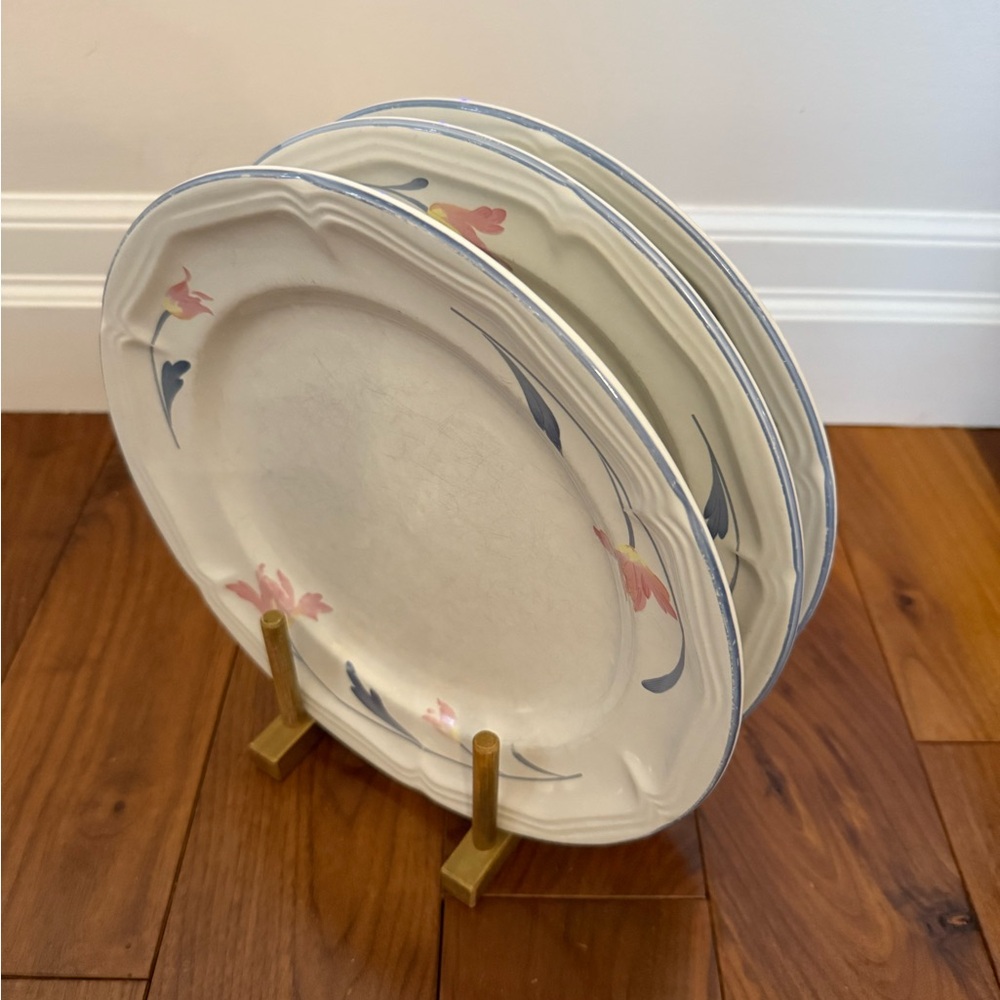 Avonlea Floral Dinner Plates - White and Pink citation corn panies set of 3